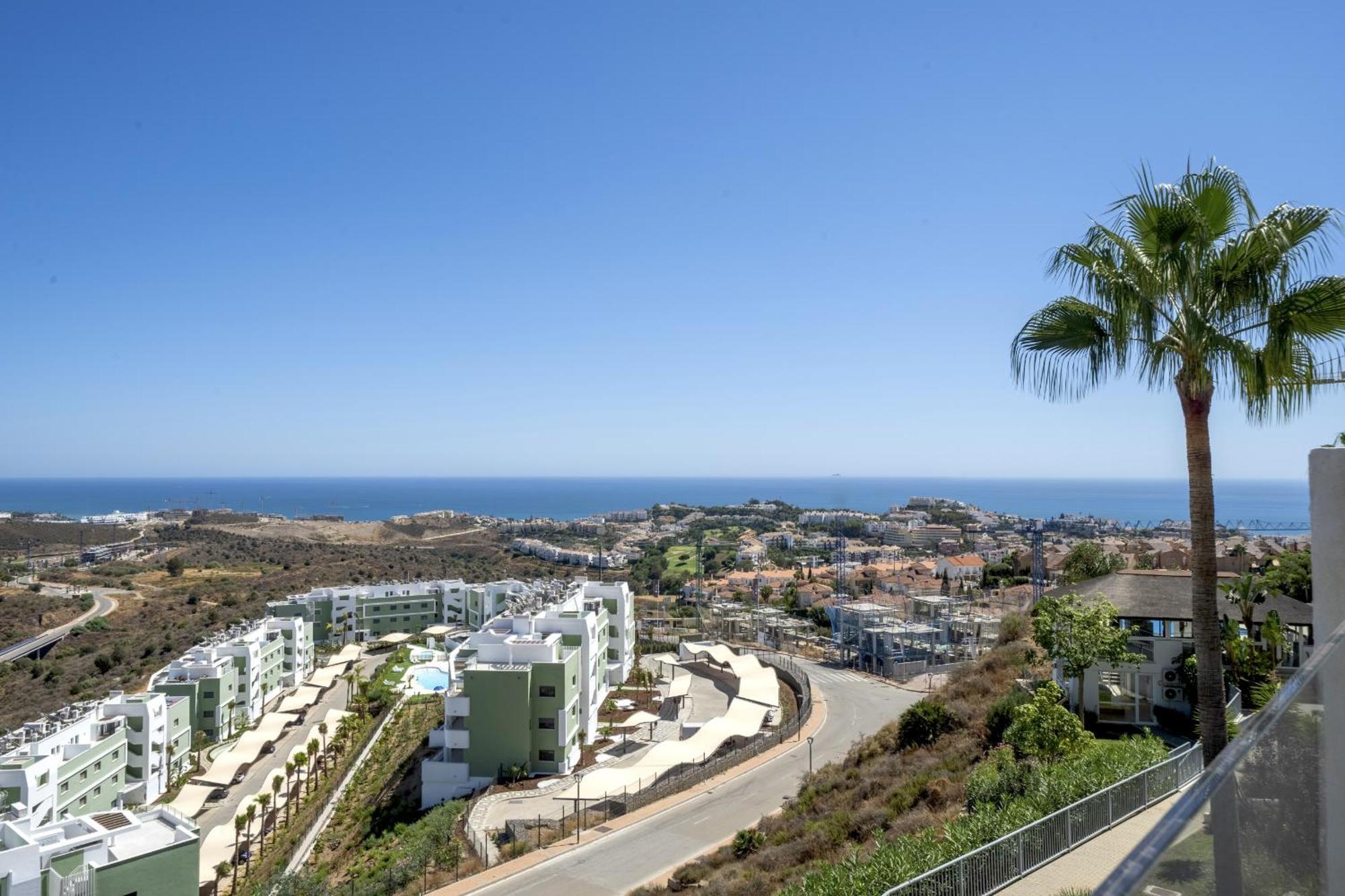 Modern 2 Bed 2 Bath La Cala Hills Apt-Sea Views - 104 Михас Коста Екстериор снимка